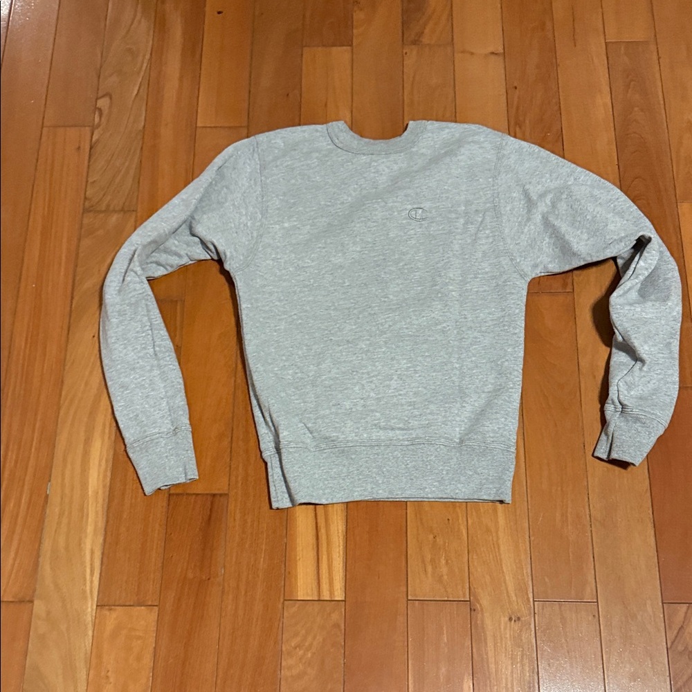 Champion Men's Light Gray Crewneck Sweater